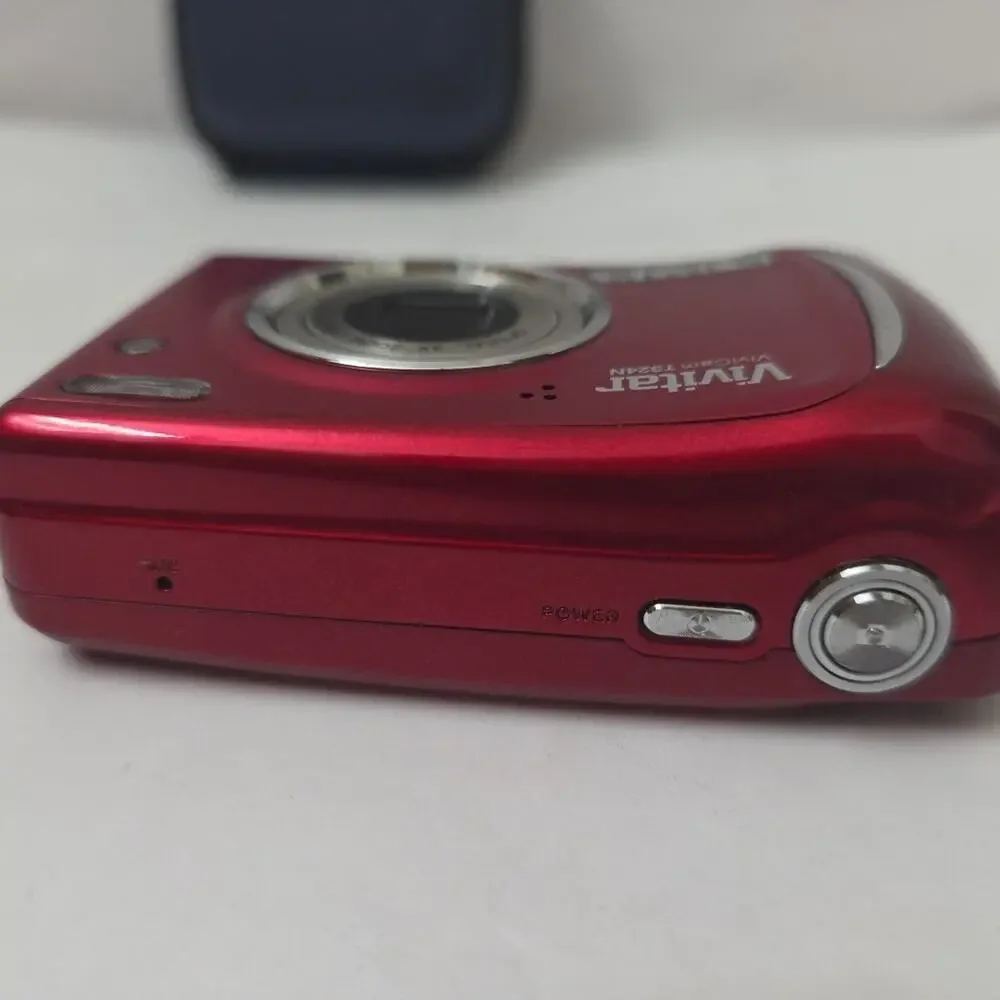 Vivitar ViviCam T324N Red Digital Camera 12.1MP 3x Optical Zoom Case SD Card